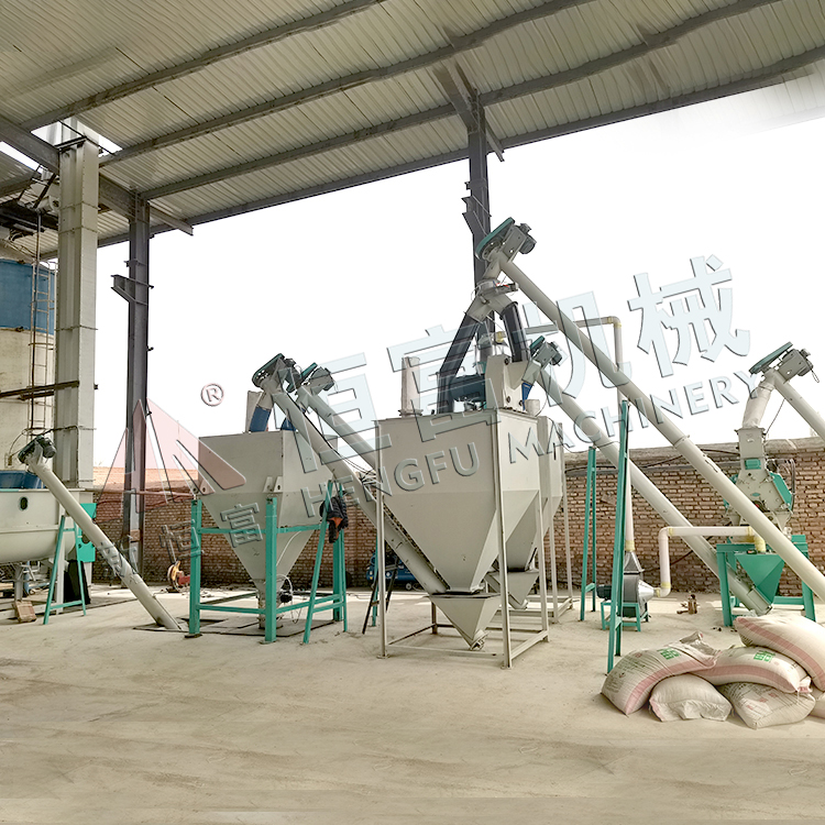 新（xīn）疆石河子水（shuǐ）滴型粉狀（zhuàng）飼料機組