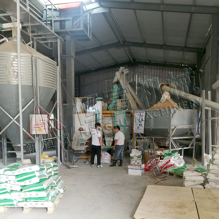 江蘇鎮江AT-3A全自動（dòng）粉（fěn）碎配料機組