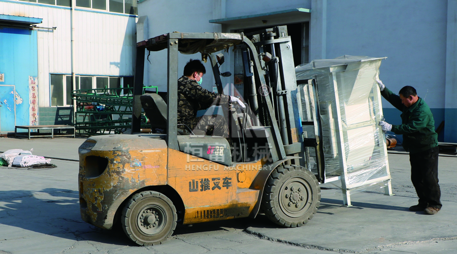 鬥式提升機（jī）