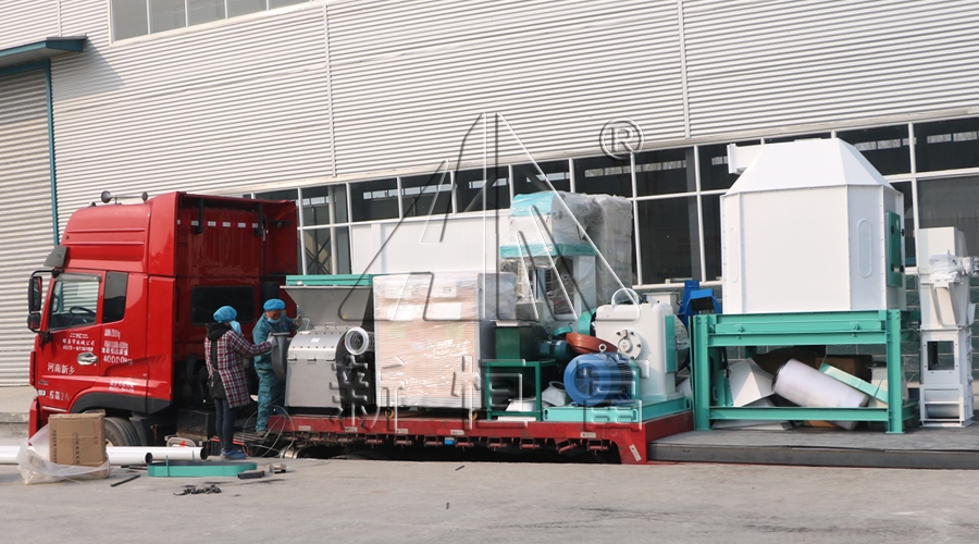 裝車基(jī)本完成(chéng) 裝車基本完成