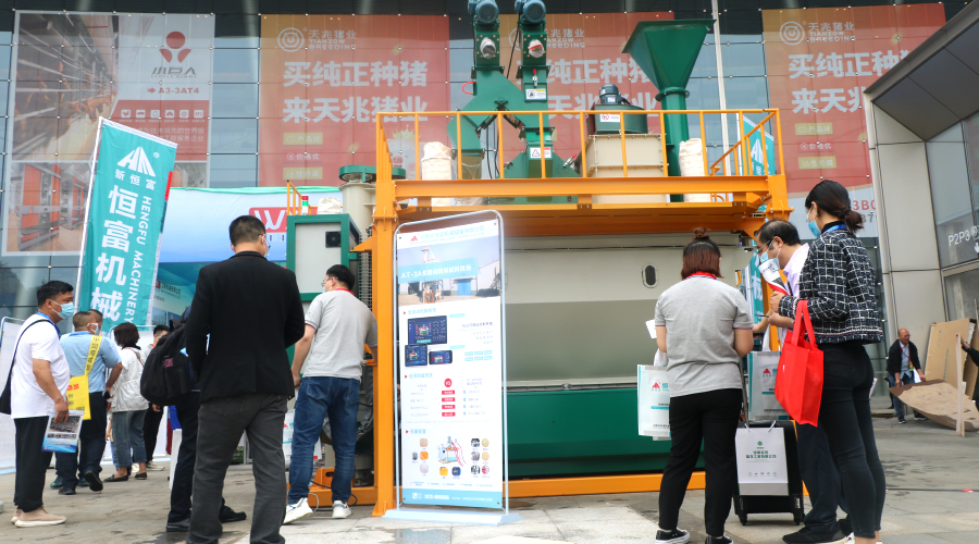 室外展(zhǎn)位直觀清晰了解AT—3A的真麵目(mù) 室外展位直觀清晰了解AT—3A的真麵目