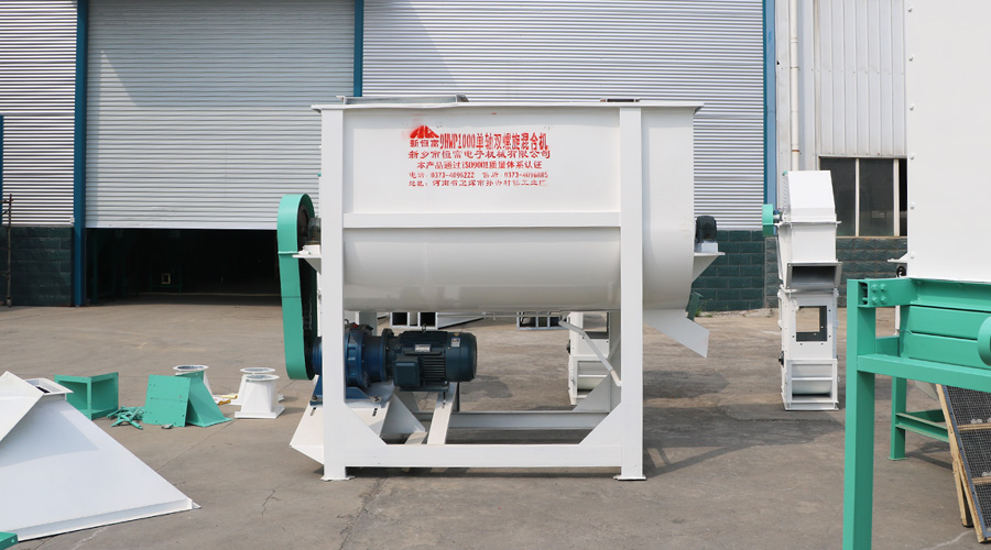 單軸混合機待(dài)裝車 單軸混合機待裝車